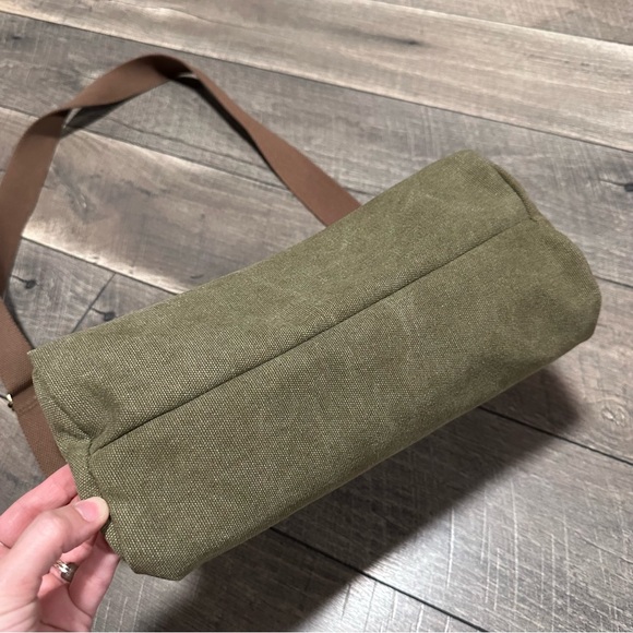 Zede Canvas Crossbody - Picture 5 of 9